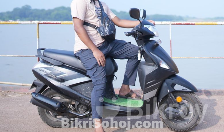 মোটরবাইক Hero Pleasure